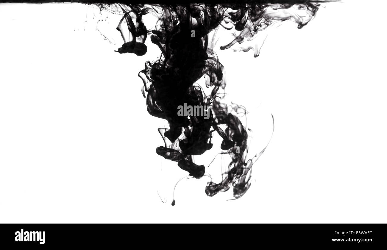 Black ink in water hi-res stock photography and images - Alamy