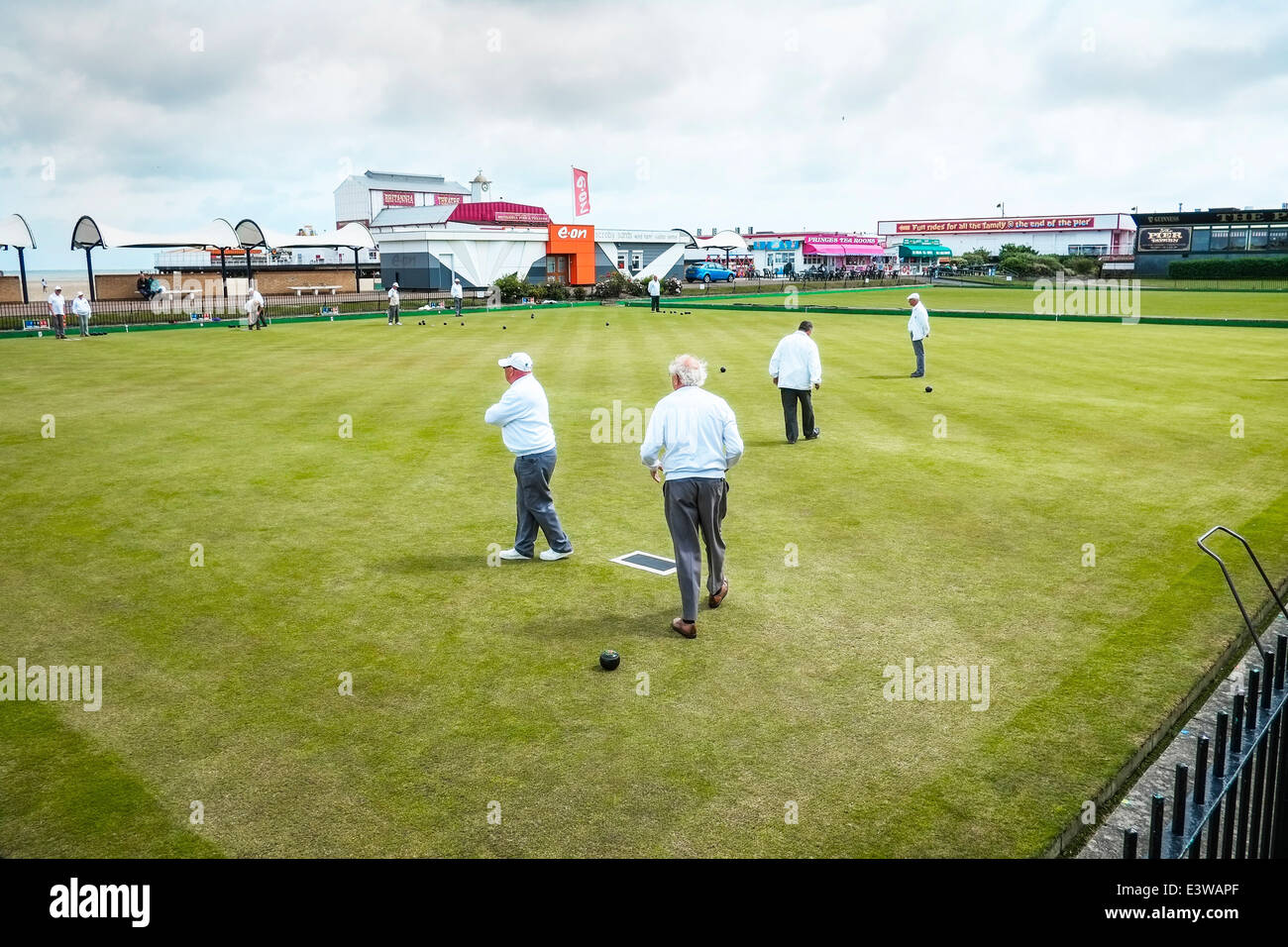 Bowling greens hires stock photography and images Alamy
