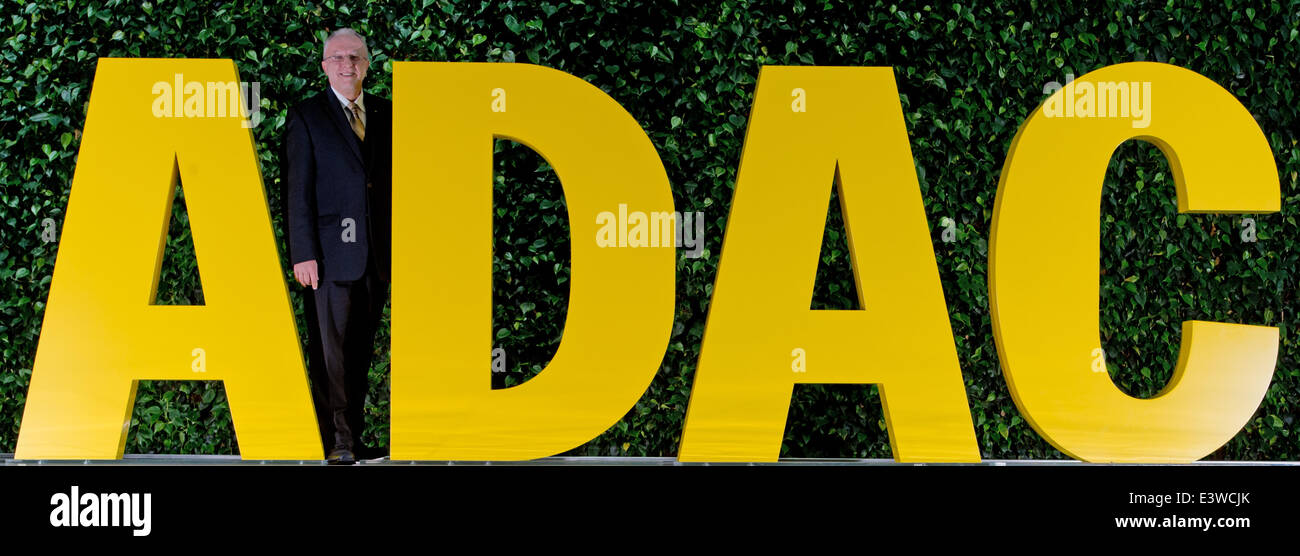 Munich, Germany. 30th June, 2014. ADAC logo during the financial statement press conference in Munich, Germany, 30 June 2014. Photo: Peter Kneffel/dpa/Alamy Live News Stock Photo