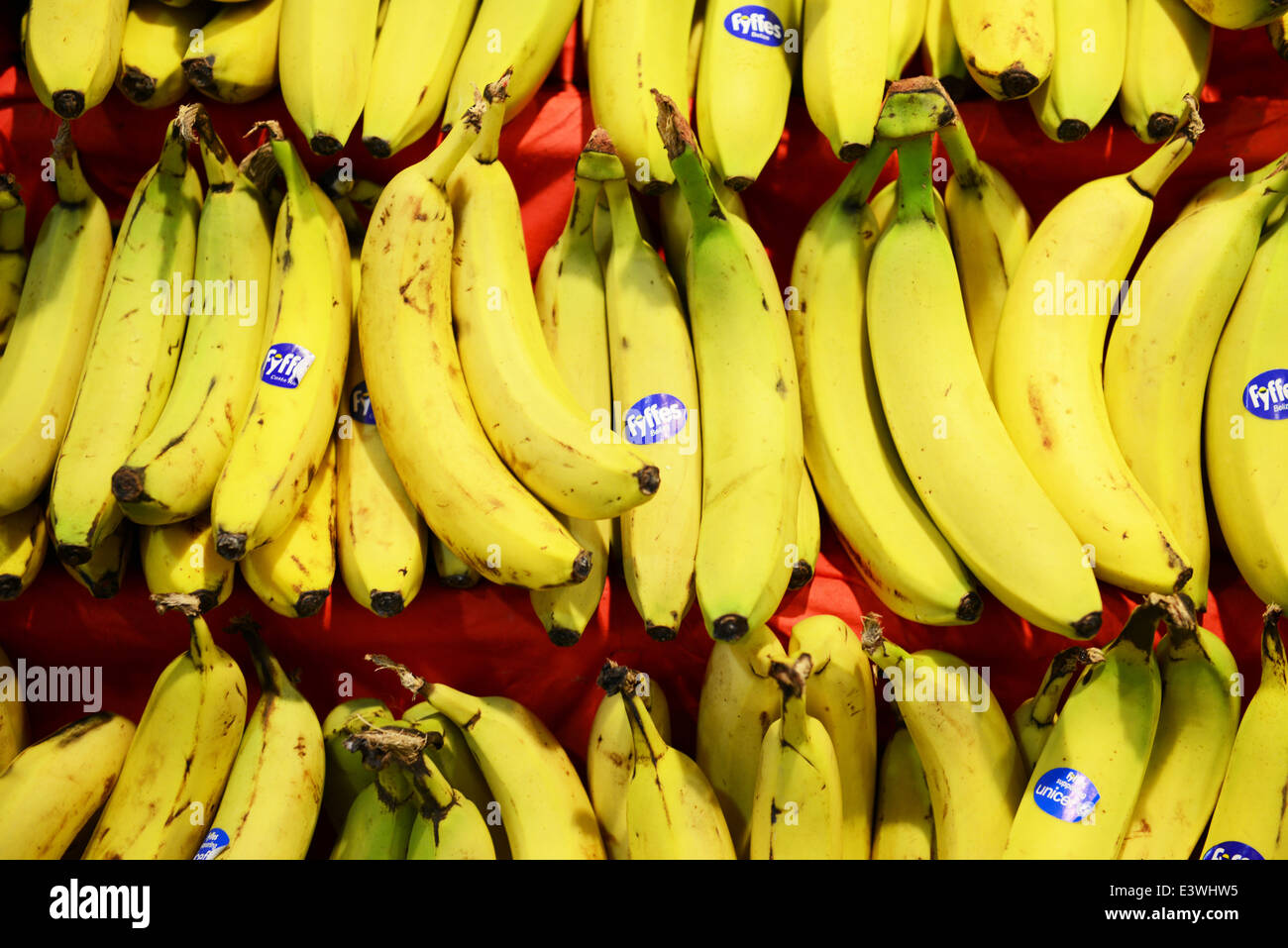 Fyffes bananas hires stock photography and images Alamy
