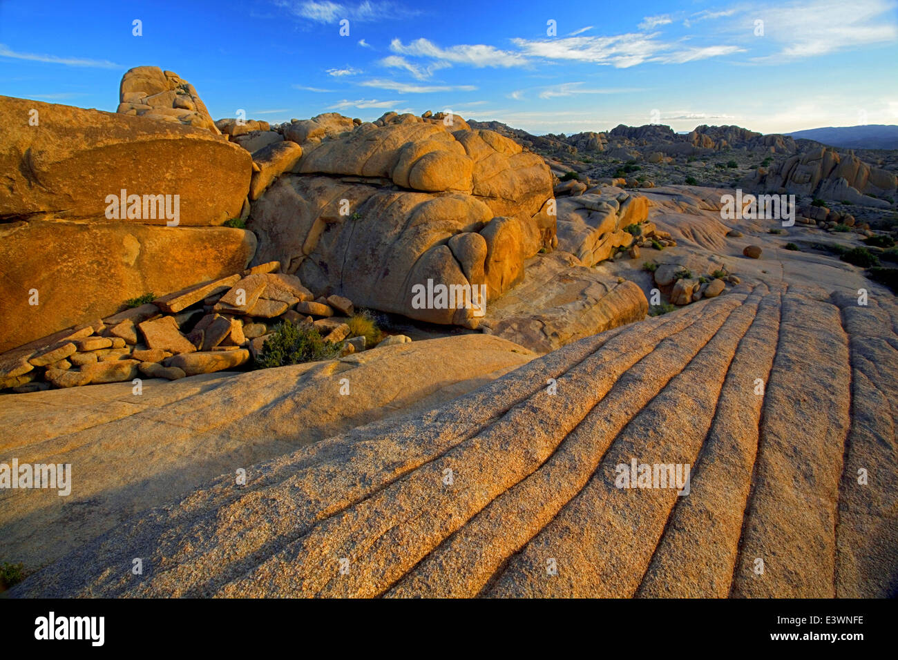 USA, California, Joshua Tree National Park, granite at Sheep Pass Stock ...