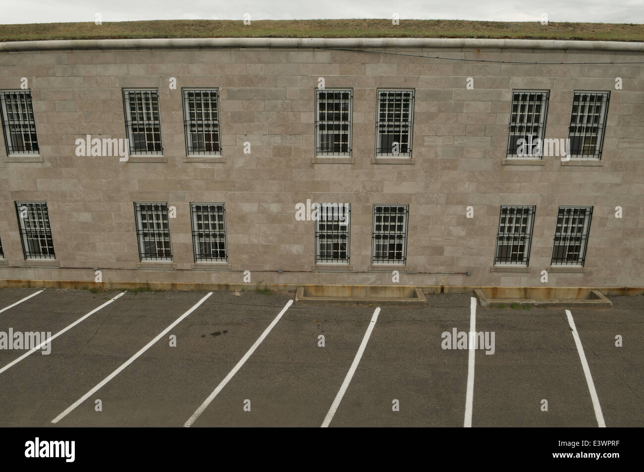 Parking lines hires stock photography and images Alamy