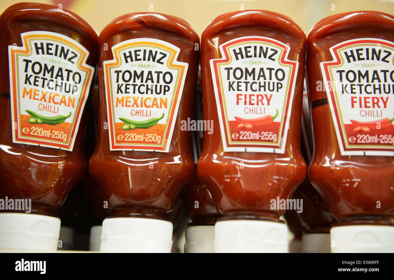 Heinz Tomato Ketchup mexican chilli and fiery chilli Stock Photo
