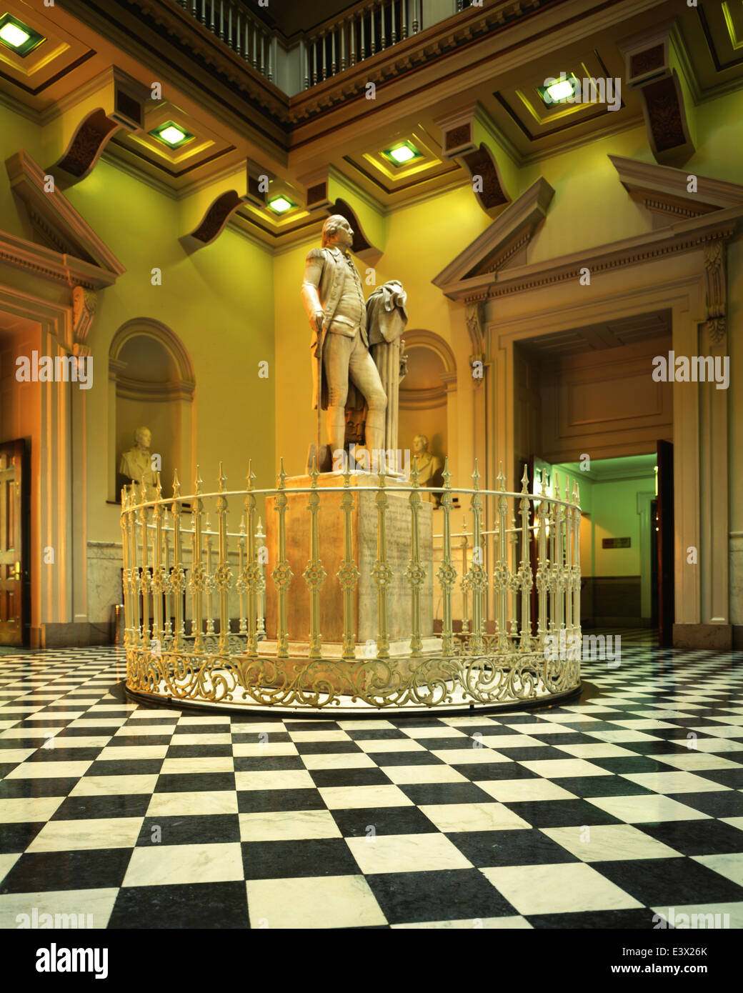 USA, Virginia, Richmond, Washington statue in the Virginia State