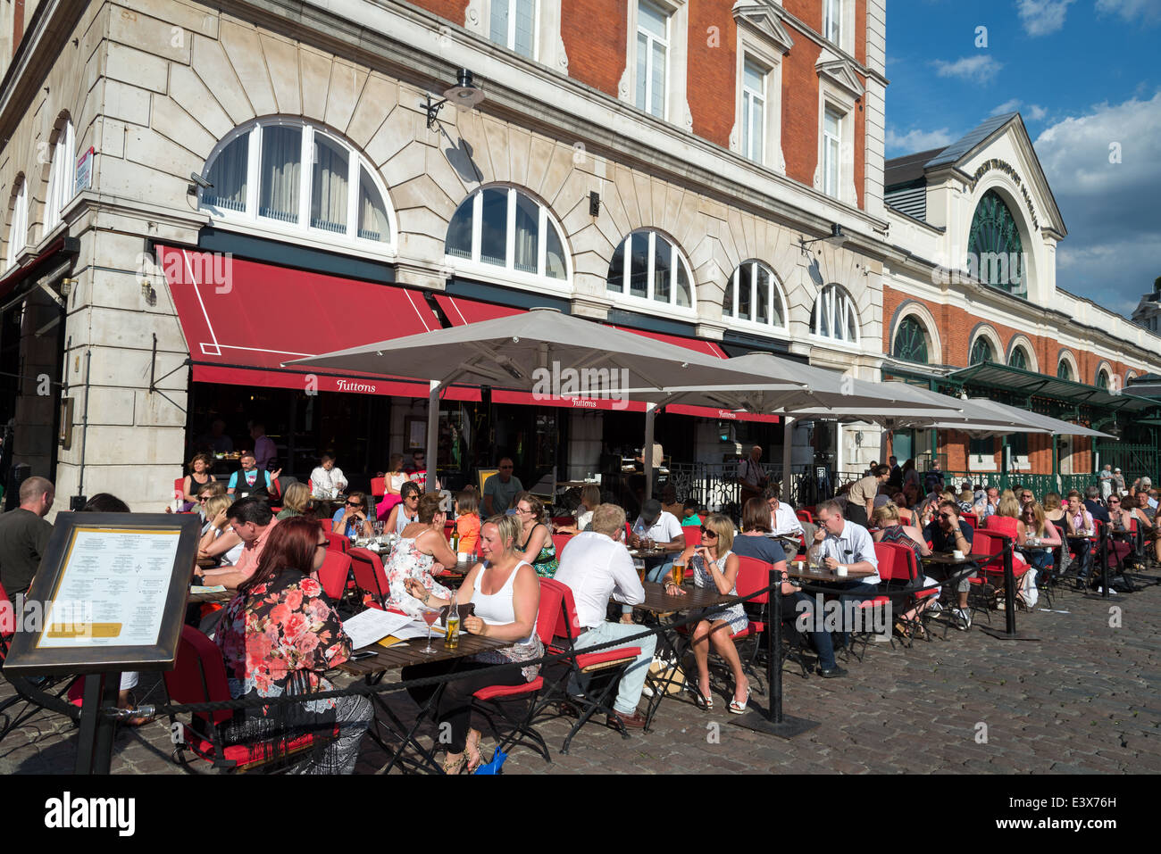 Tuttons restaurant in Covent Garden, London, England, UK Stock Photo