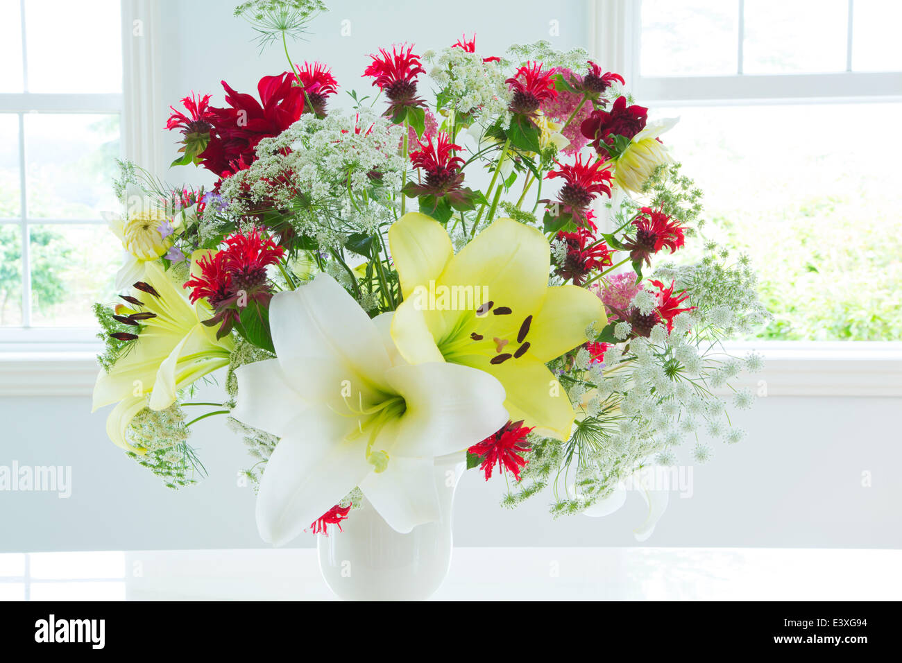 Lace flower studio hi-res stock photography and images - Alamy