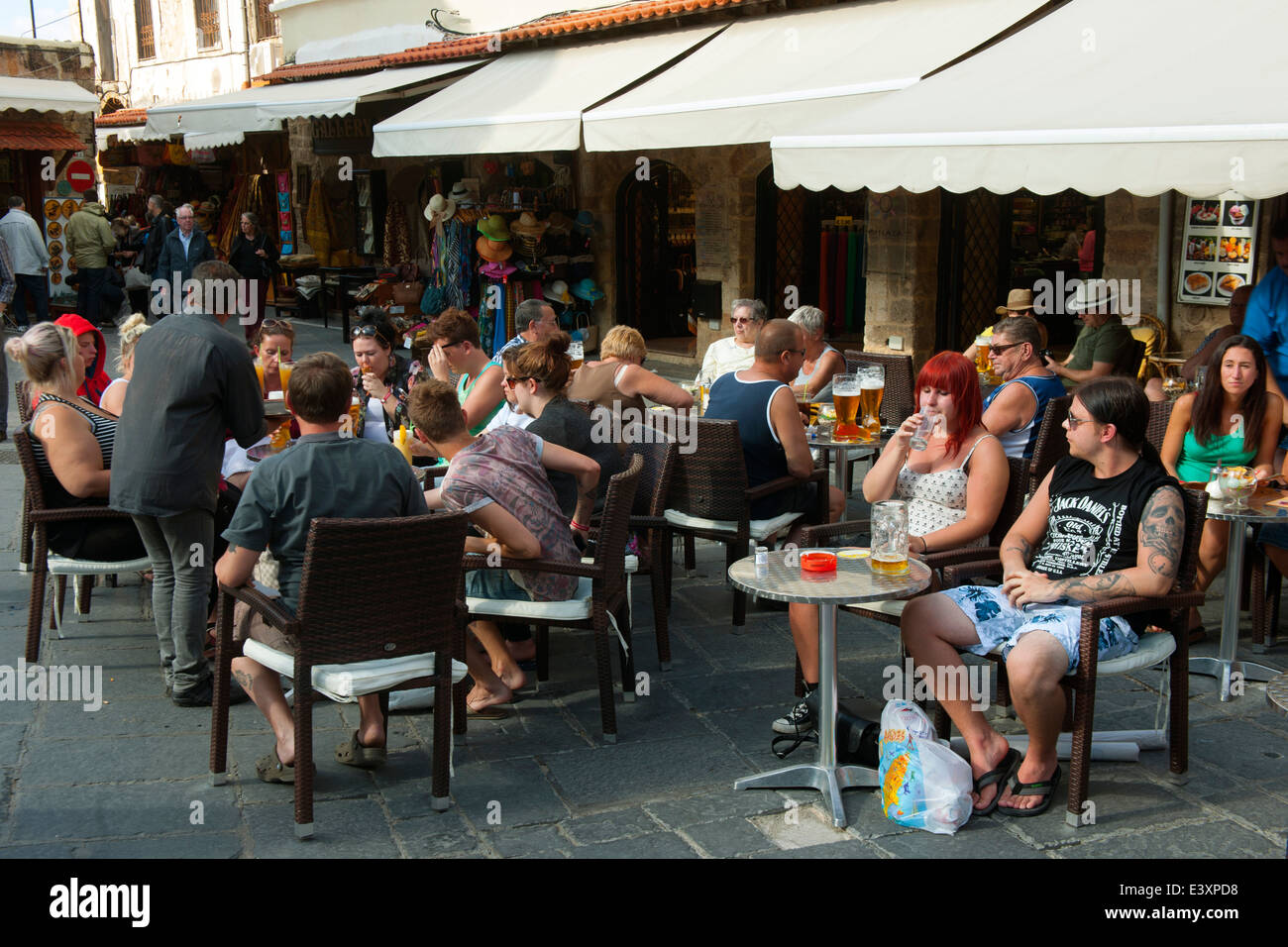 Griechenland, Rhodos-Stadt, Altstadt, Platia Martyron Evreon, billiger Massentourismus Stock Photo