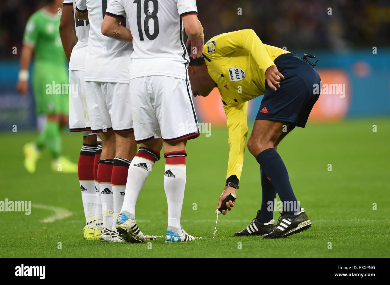 Referee position hi-res stock photography and images - Alamy