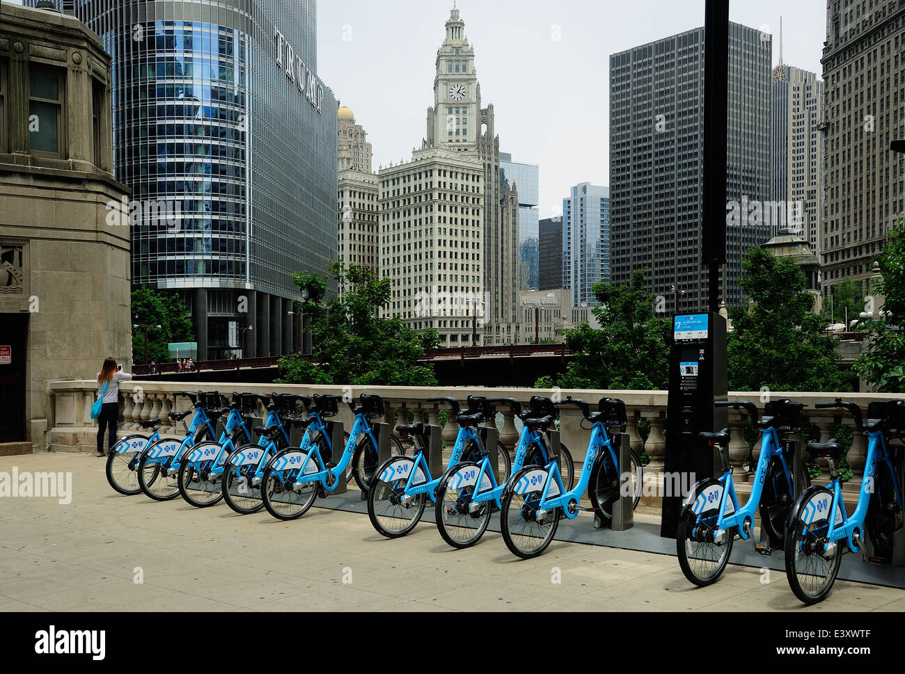 Chicago DIVY bicycle rental station at N. State Street Bridge with