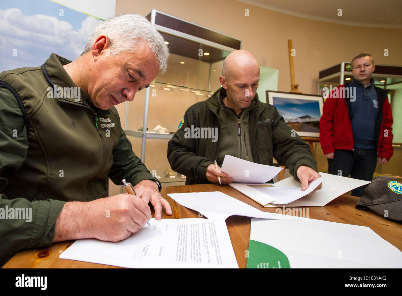 From left: Polish director of Karkonoski Park Narodowy Andrzej Raj ...