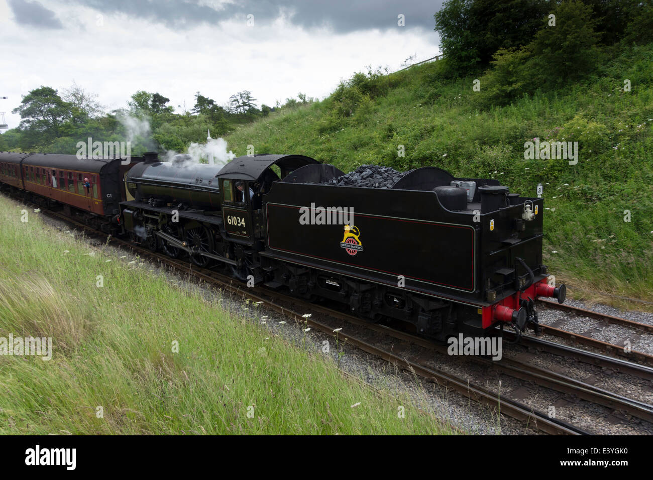 NYMR class B1 steam locomotive no. 61264 disguised as 61034 CHIRU arriving at Goathland station from Pickering June 29th 2014 Stock Photo