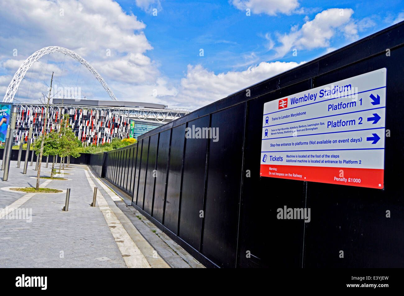Stadium station hires stock photography and images Alamy