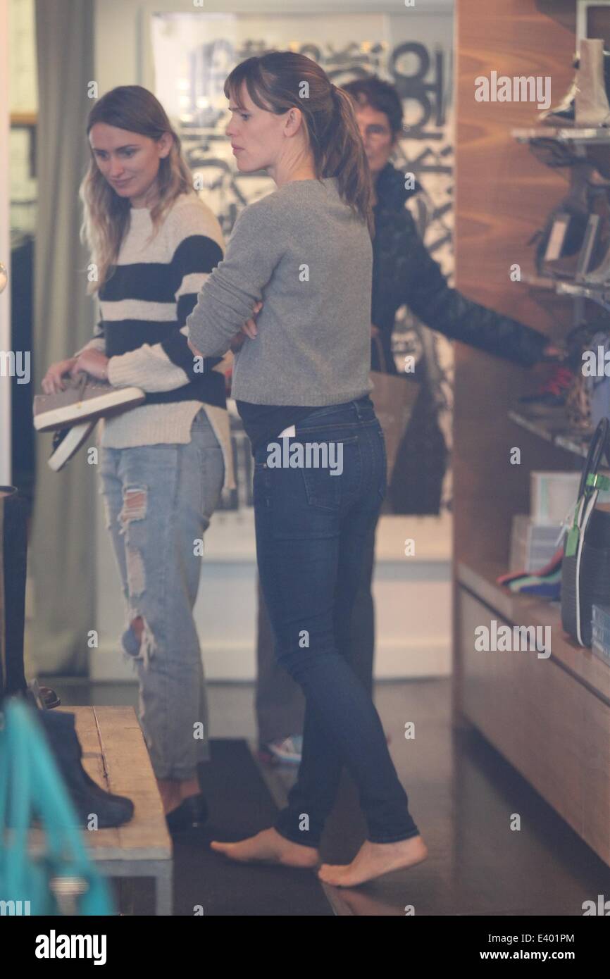 Jennifer Garner shopping at Elyse Walker in Pacific Palisades Featuring