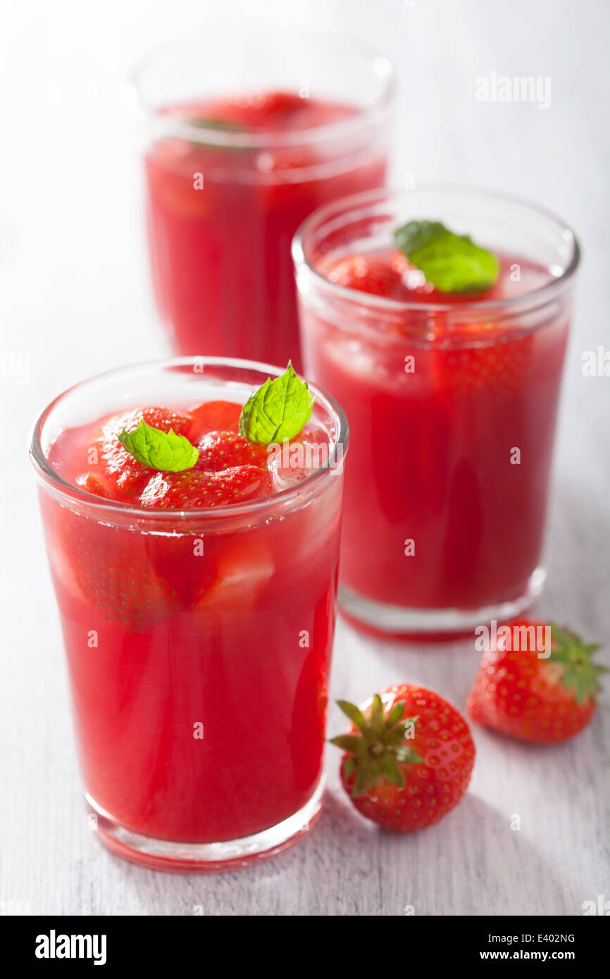strawberry juice with mint. summer drink Stock Photo Alamy