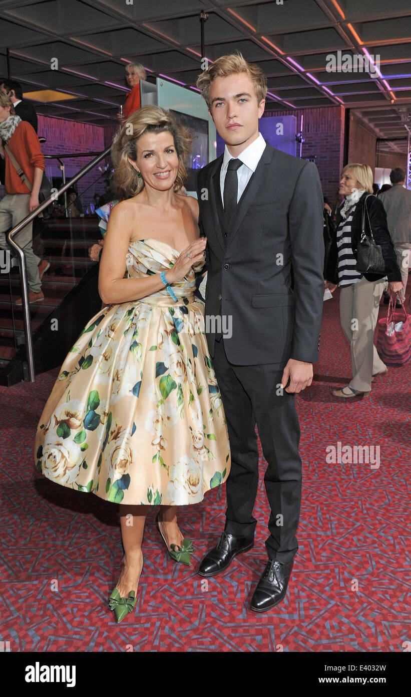 Anne Sophie Mutter Stock Photos & Anne Sophie Mutter Stock Images Alamy Anne Sophie Mutter Stock Photos & Anne Sophie Mutter Stock Images Alamy