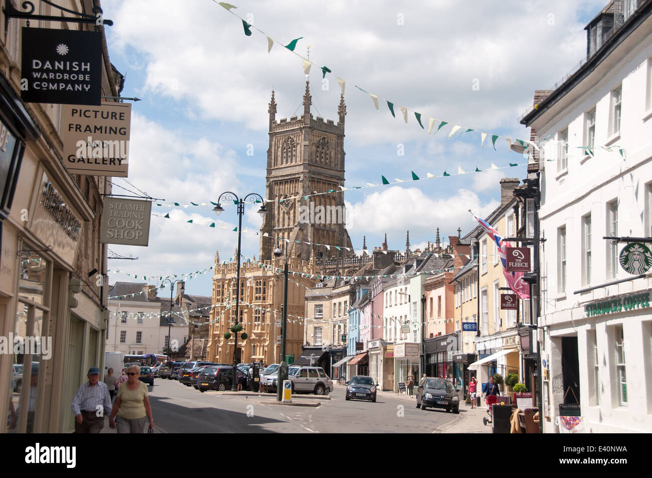 cirencester-cathedral-and-market-town-market-square-cotwold-stone