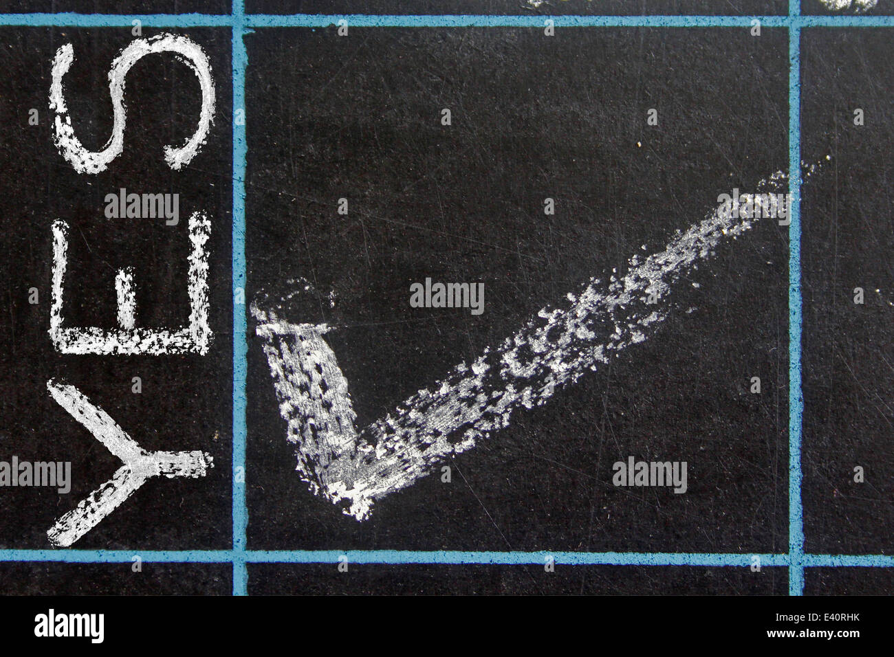yes word handwritten on black chalkboard Stock Photo - Alamy
