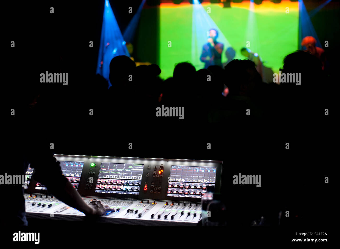 Sound engineer concert hires stock photography and images Alamy