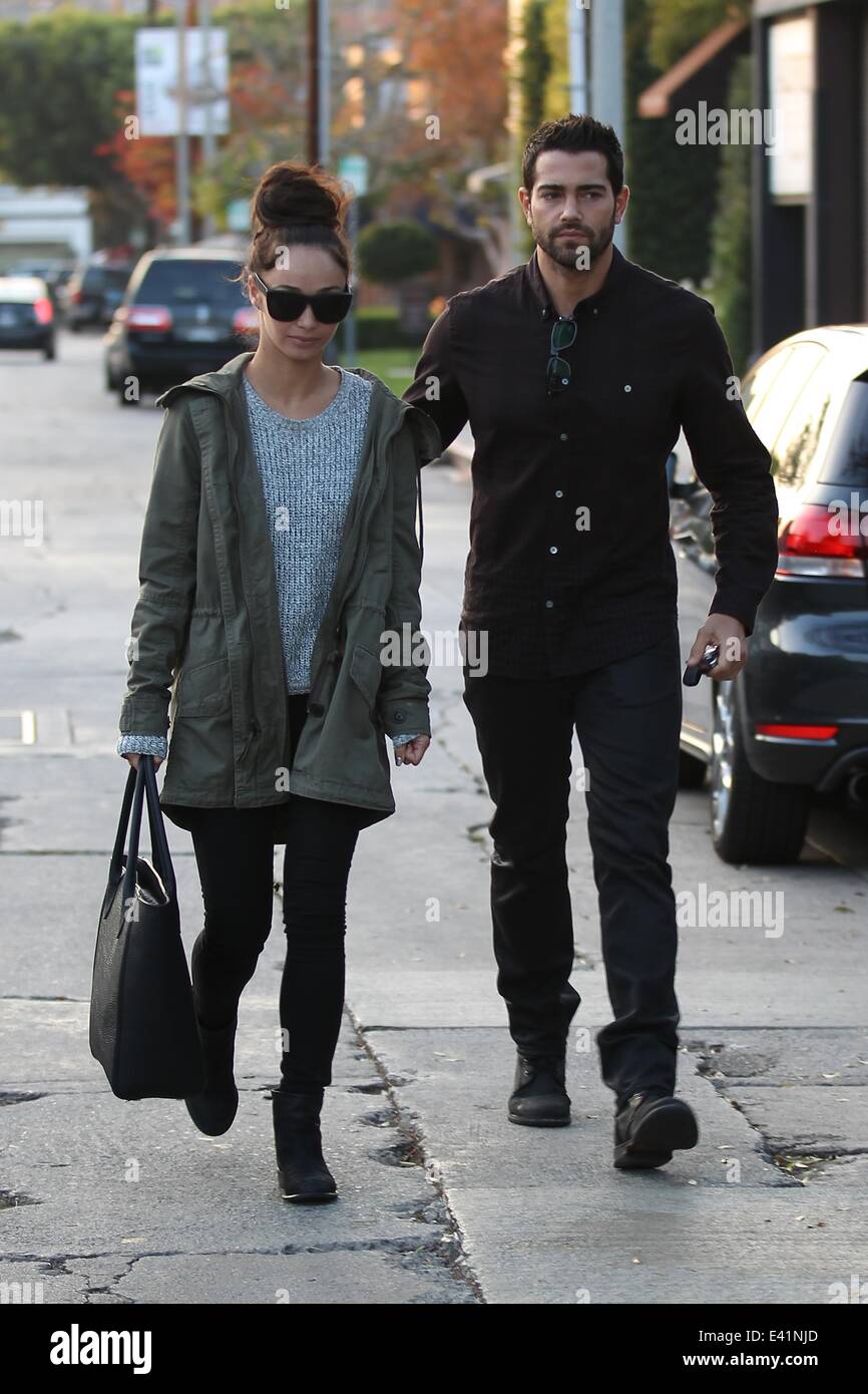 Jesse Metcalfe and Cara Santana with friends at Alfred cafe on Melrose