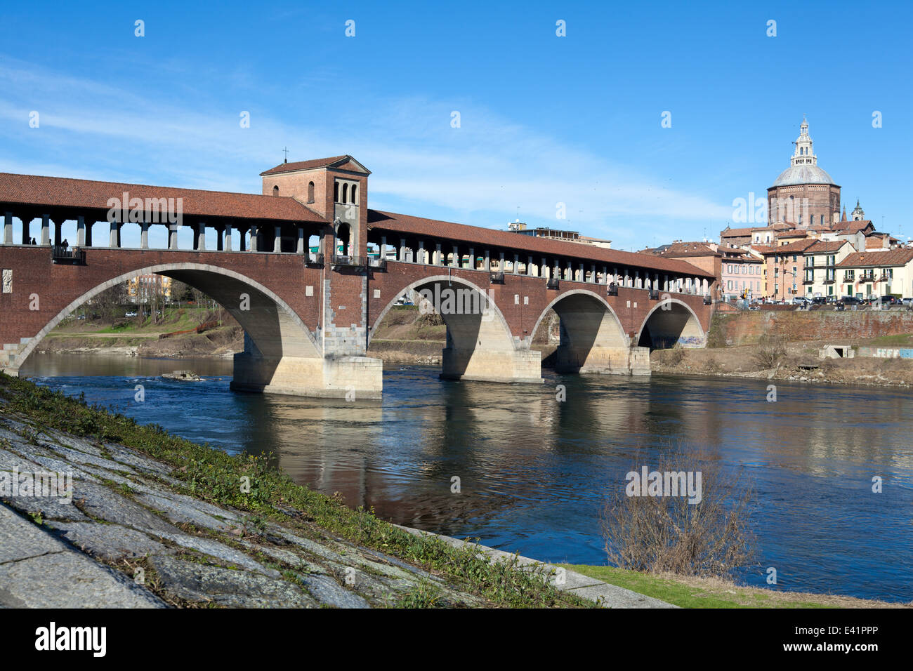 Pavia, Northern Italy : covered bridge over Ticino river and the Cathedral  Stock Photo - Alamy
