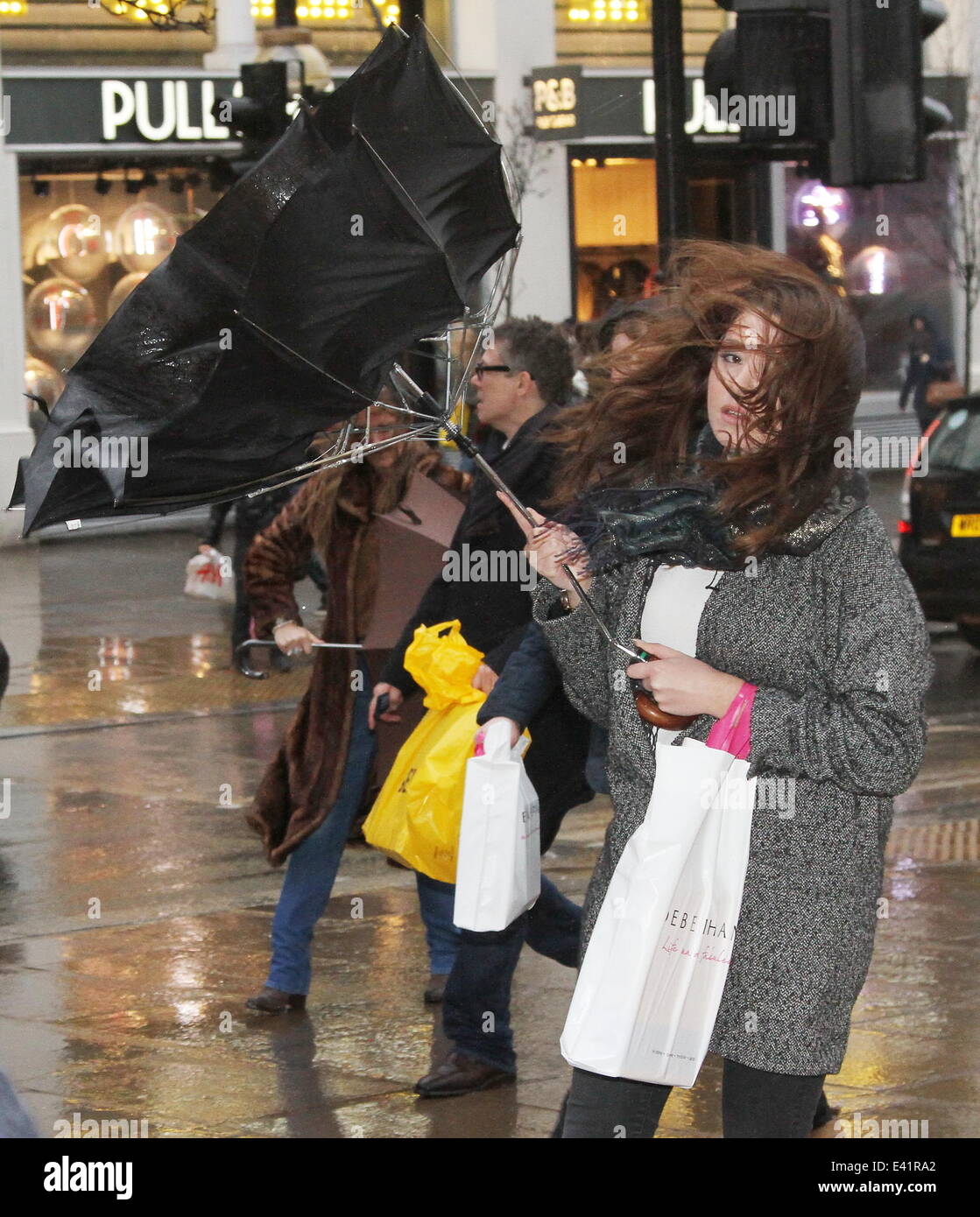 Shoppers umbrella deals