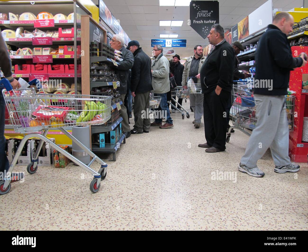 The retail park at London Colney was busy as the Boxing Day sales
