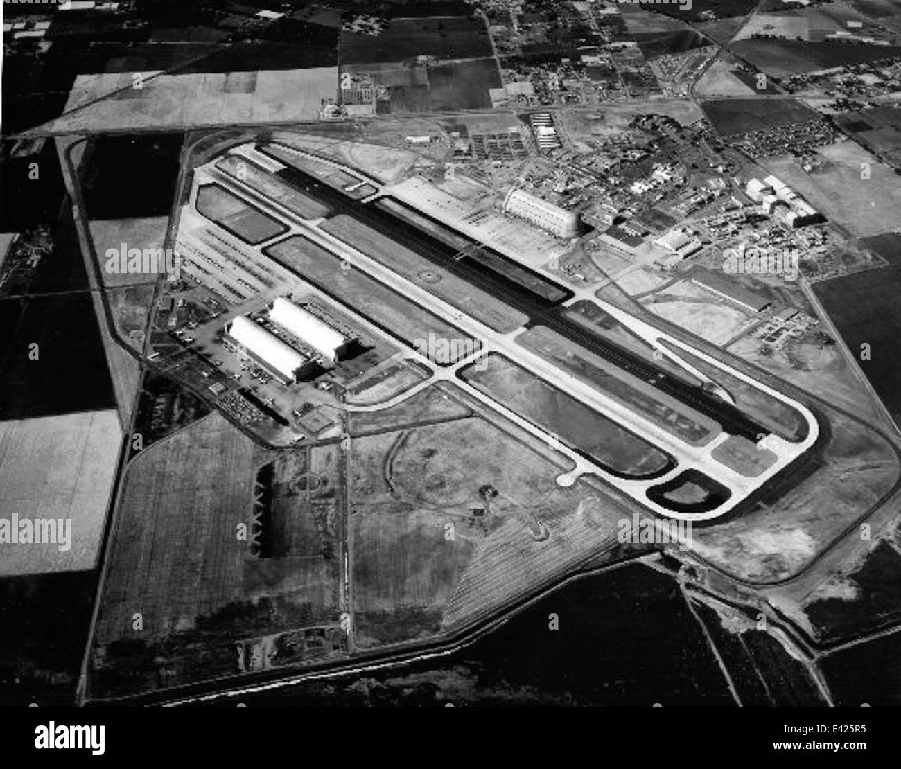 NAS Moffett Field 1954 Stock Photo Alamy