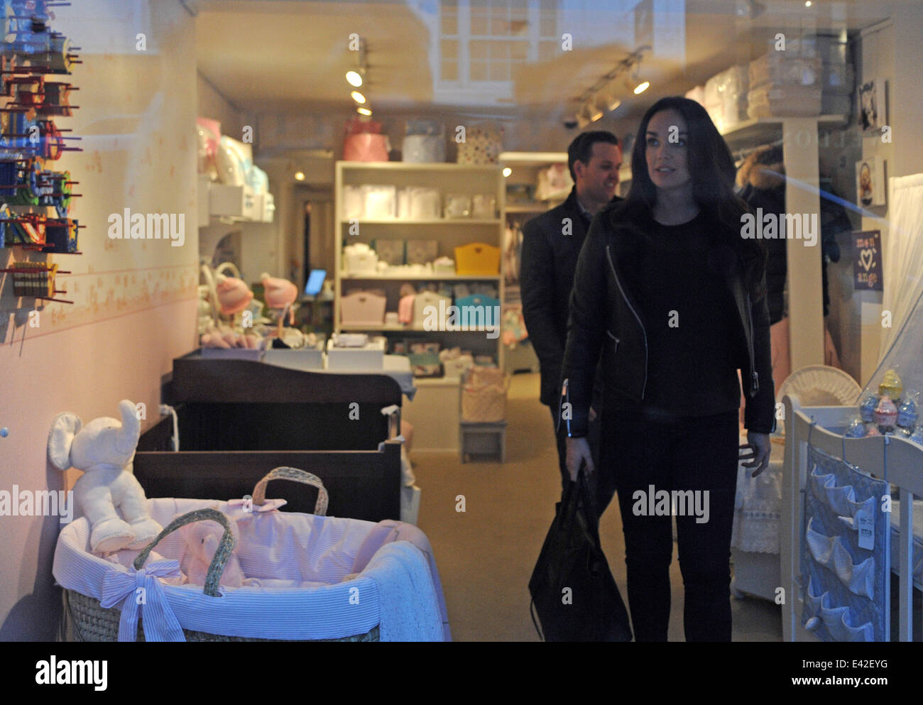 Tamara Ecclestone shopping at Dragons Of Walton Street baby store in