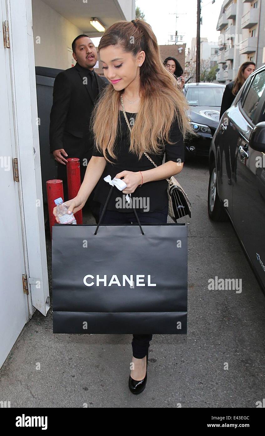 Ariana Grande leaving Chanel Boutique with a large shopping bag Featuring Ariana  Grande Where Los Angeles California United States When 18 Jan 2014  Stock Photo  Alamy