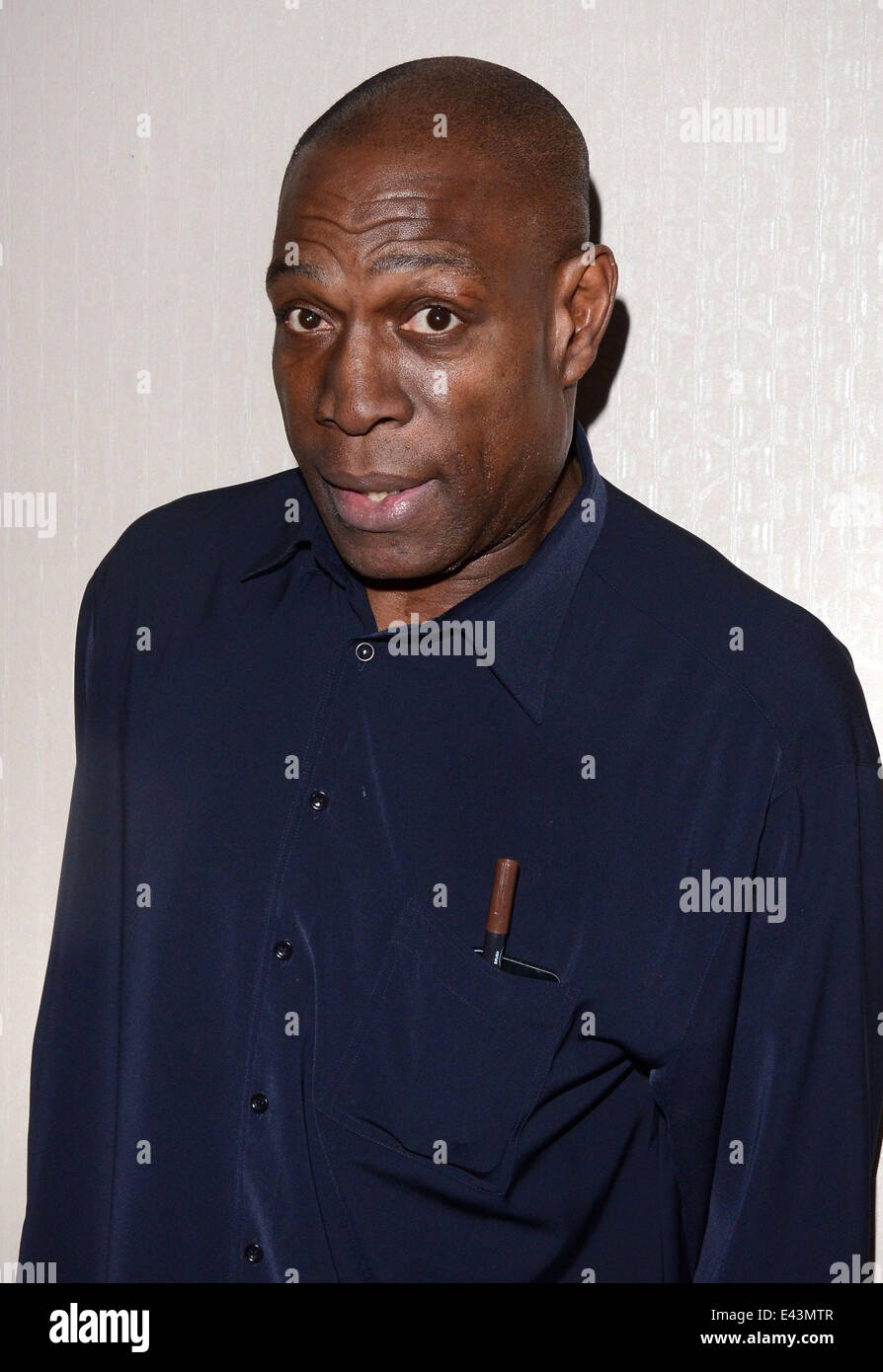 'Mad Hatter's Tea Party'London taxi drivers fund for underprivileged children at Grosvenor House Hotel Park Lane, London  Featuring: Frank Bruno Where: London, United Kingdom When: 19 Jan 2014 Stock Photo