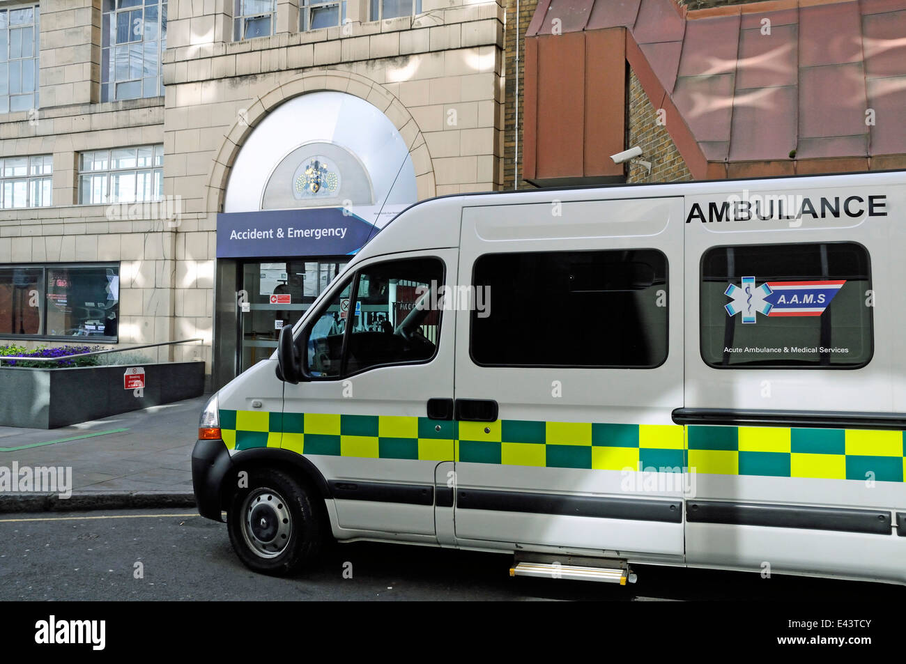 Ambulance outside Accident & Emergency A&E, Moorfields Eye Hospital, Old Street, London Borough of Islington, England UK Stock Photo