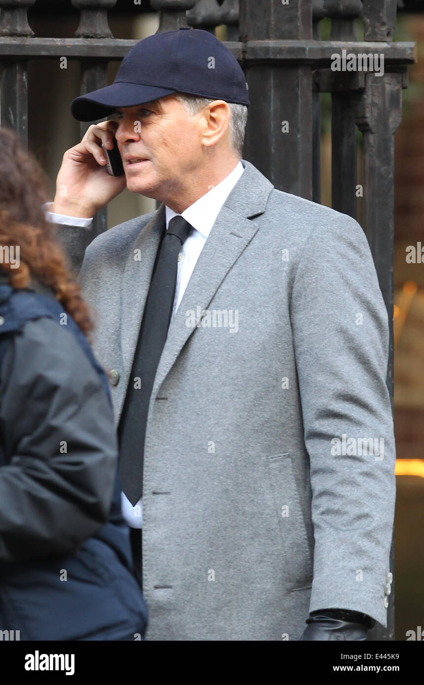 Milla Jovovich On The Set Of The Movie Survivor Featuring Pierce Stock Photo Alamy