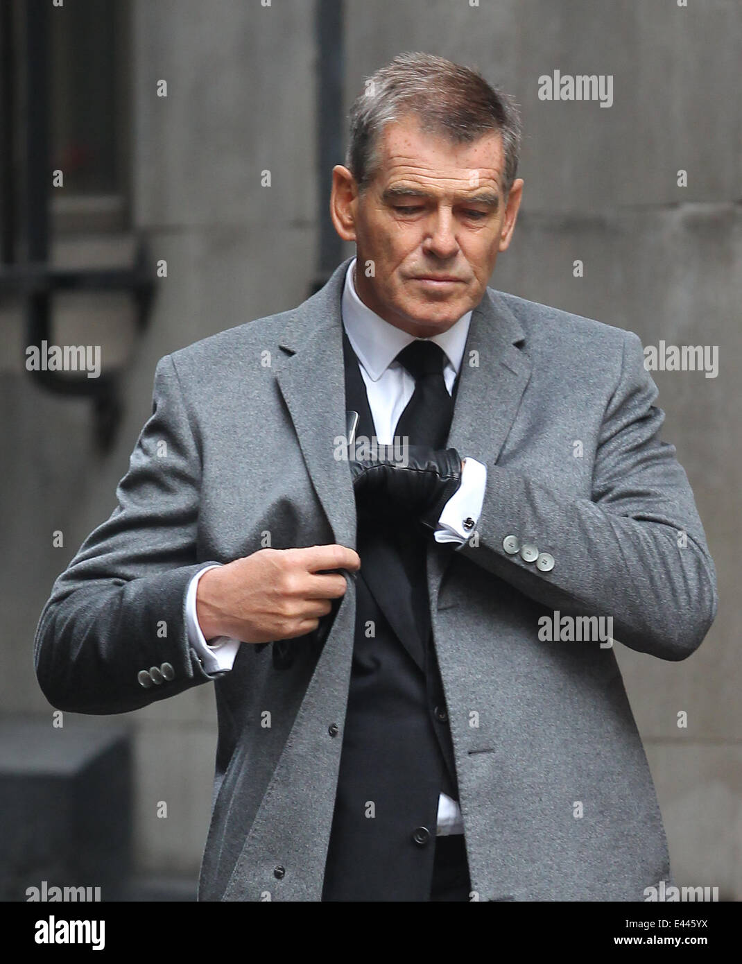 Pierce Brosnan and Milla Jovovic film scenes for the new action movie ...