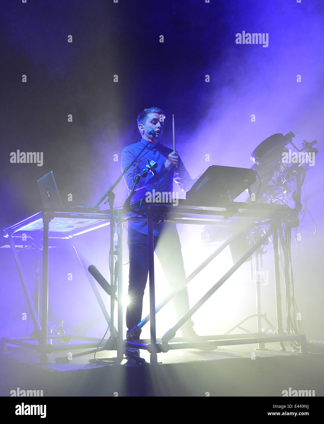 Disclosure band hi-res stock photography and images - Alamy