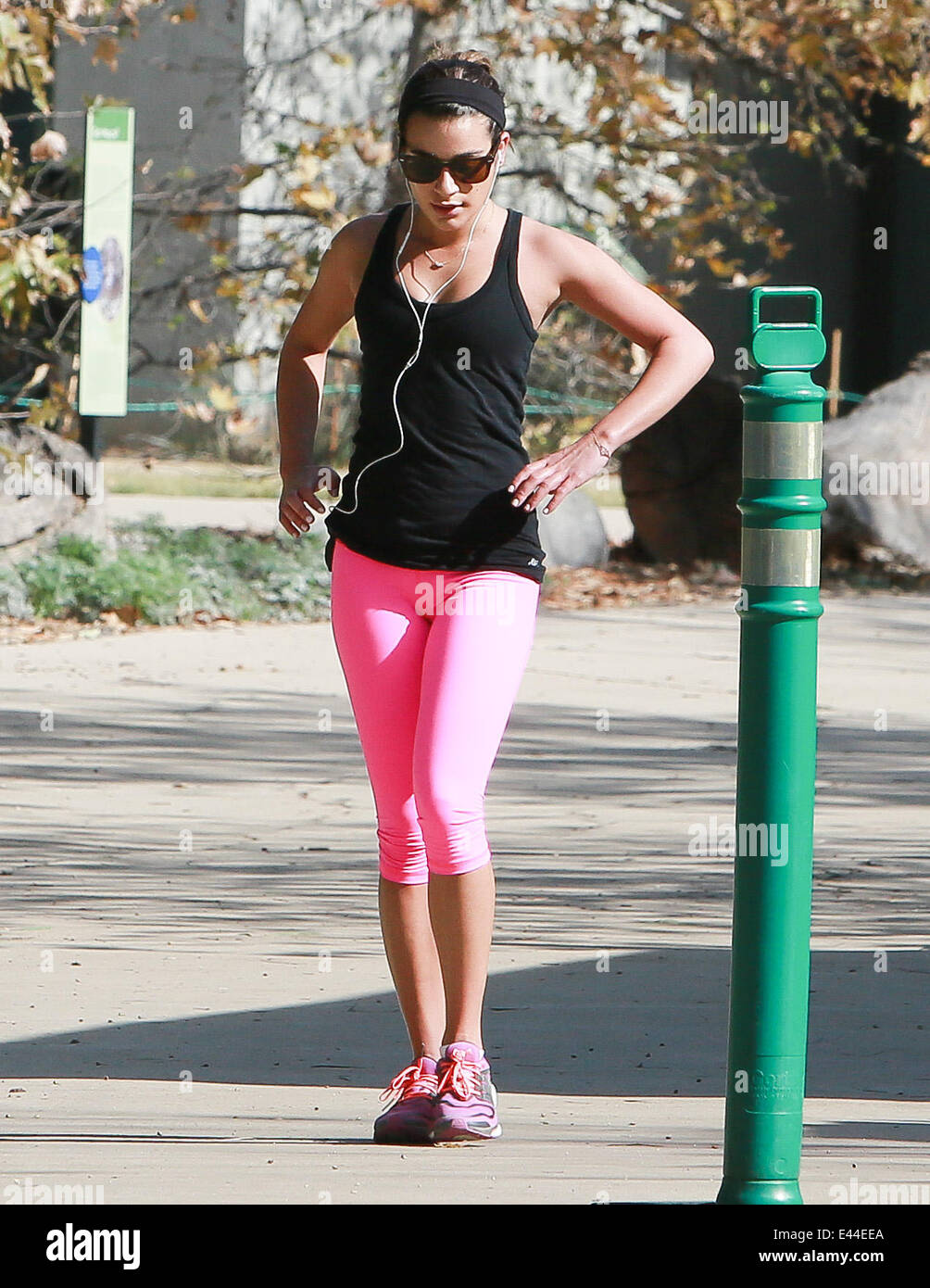 Glee' star Lea Michele, wearing no make-up and sporting pink workout  leggings, goes jogging by herself Featuring: Lea Michele Where: Los  Angeles, California, United States When: 28 Jan 2014 Stock Photo - Alamy