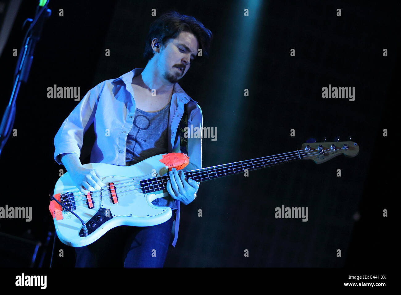 Sean Gadd High Resolution Stock Photography And Images Alamy Get all the lyrics to songs by sean gadd and join the genius community of music scholars to learn the meaning behind the lyrics. https www alamy com stock photo 2014 big day out held at the sydney showgrounds featuring sean gaddgrouplove 71401342 html