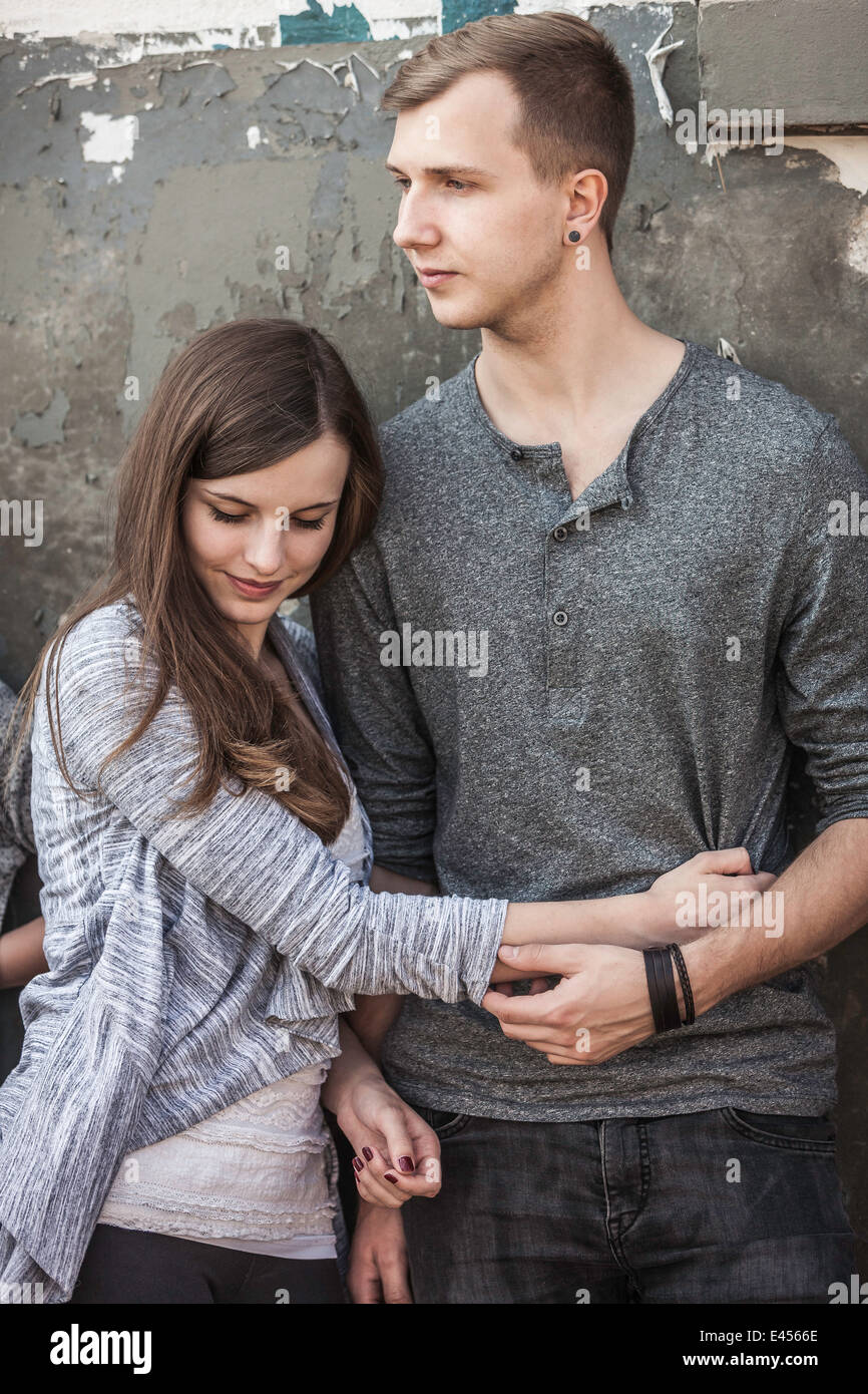 Couple hugging close hi-res stock photography and images - Alamy
