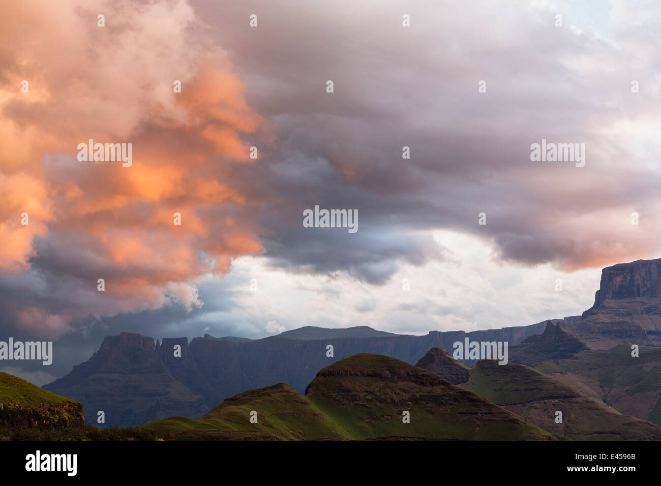 Storm clouds over the Drakensberg Amphitheatre situated within the Royal Natal National Park, South Africa Stock Photo