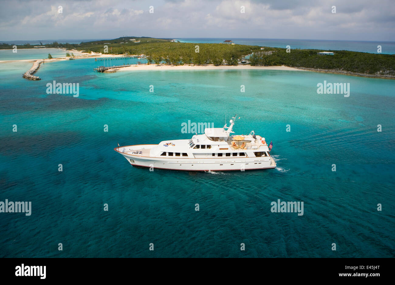 117' Delta 'Gatster' cruising in the Exumas, Bahamas. February 2007. Property released. Stock Photo