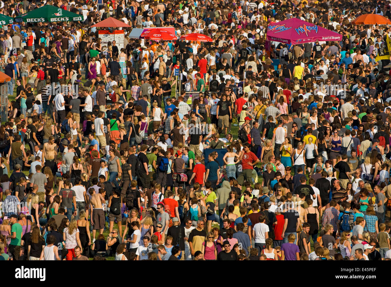 Aerial view of crowd of people at the Rheinkultur Festival, Bochum, Germany. Stock Photo