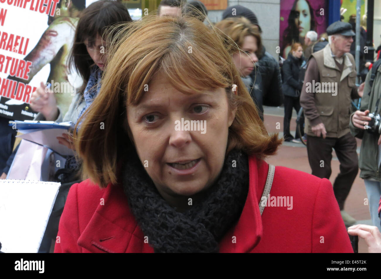 Emer Costello MEP attends a protest against G4S private security firm by the Ireland-Palestine Solidarity Campaign (IPSC) Stock Photo