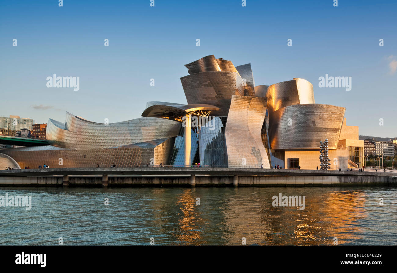 Guggenheim Museum Bilbao, Bilbao, Spain. Architect: Frank Gehry, 1997. Stock Photo