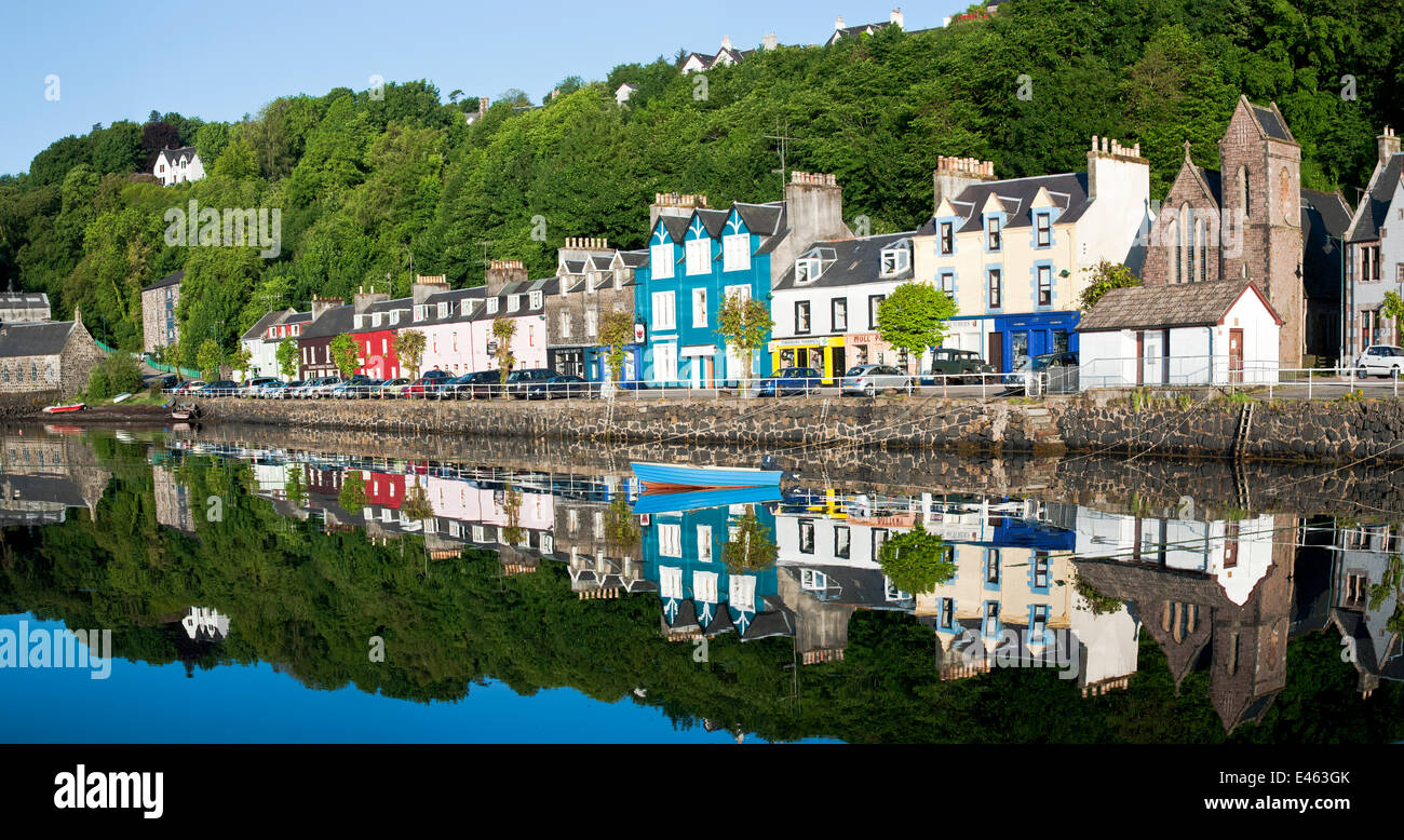 Painted houses along the sea front, Tobermory, Isle of Mull, Inner Hebrides, Scotland, UK, June 2010 Stock Photo