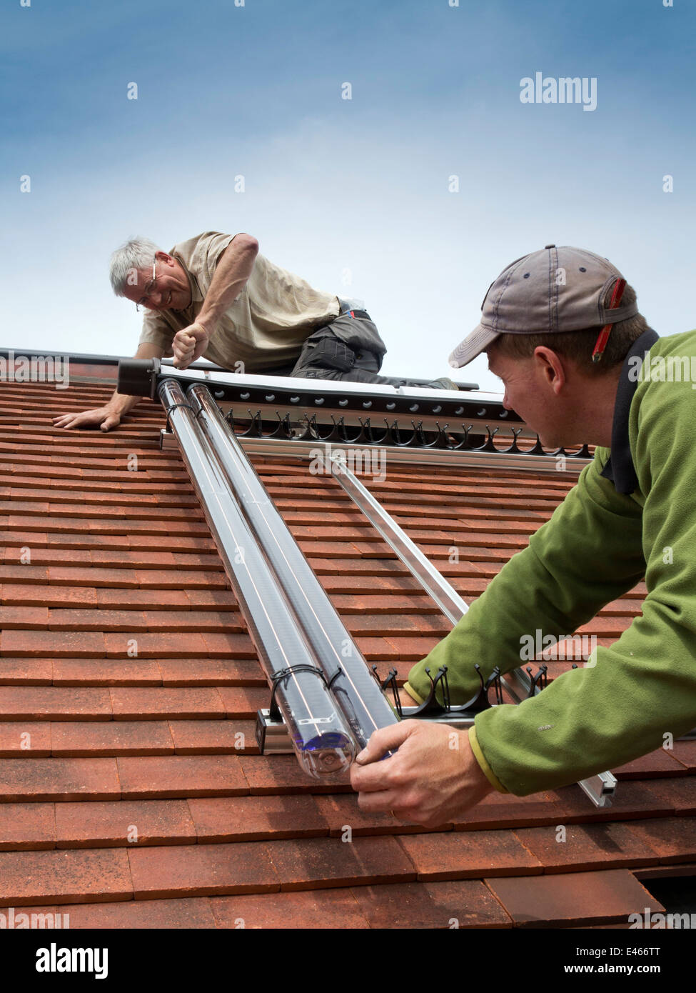Solar thermal energy hires stock photography and images Alamy