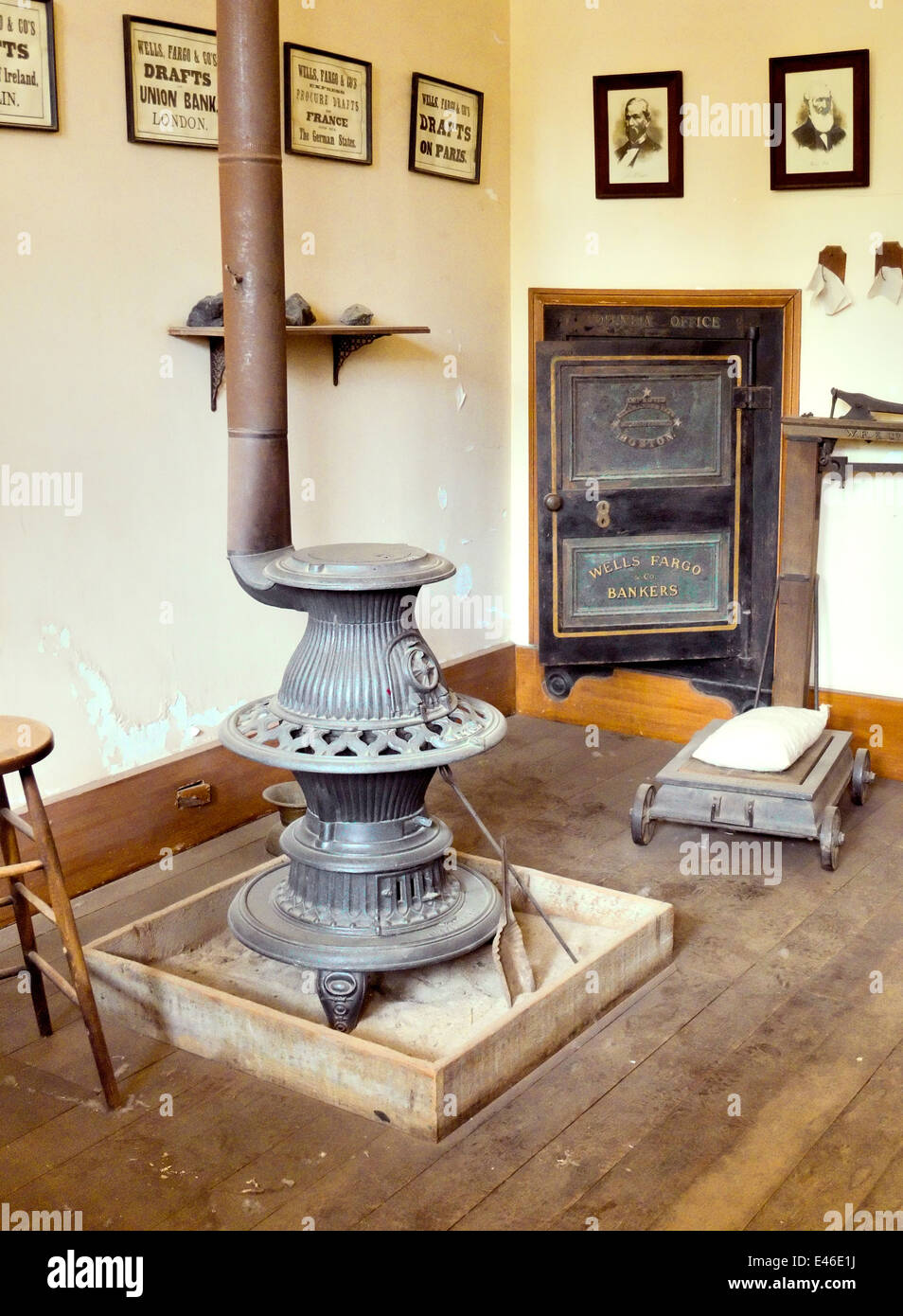 An ornate potbelly stove Stock Photo Alamy