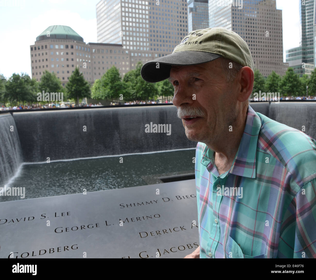 911 world trade center memorial hi-res stock photography and images - Alamy