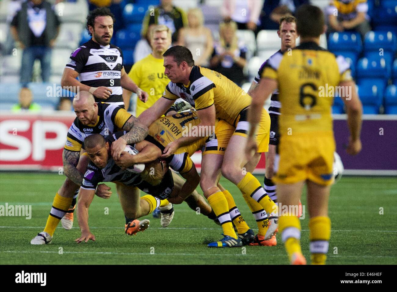 Widnes, UK. 03rd July, 2014. First Utility Super League Rugby. Widnes Vikings versus Castleford Tigers. Widnes Vikings hooker Jon Clarke and Castleford Tigers stand off Luke Dorn in action. Credit:  Action Plus Sports/Alamy Live News Stock Photo