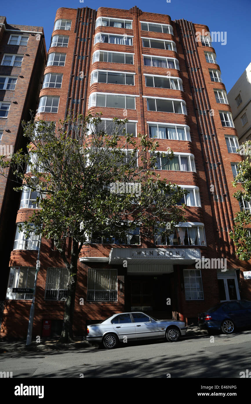 The Winston art deco apartment building in Potts Point in Sydney’s East Stock Photo Alamy
