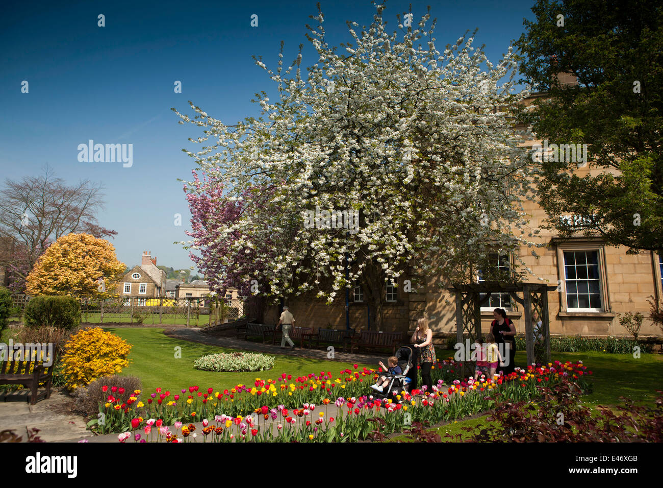 UK, Derbyshire, Peak District, Bakewell, Bath Gardens public park ...