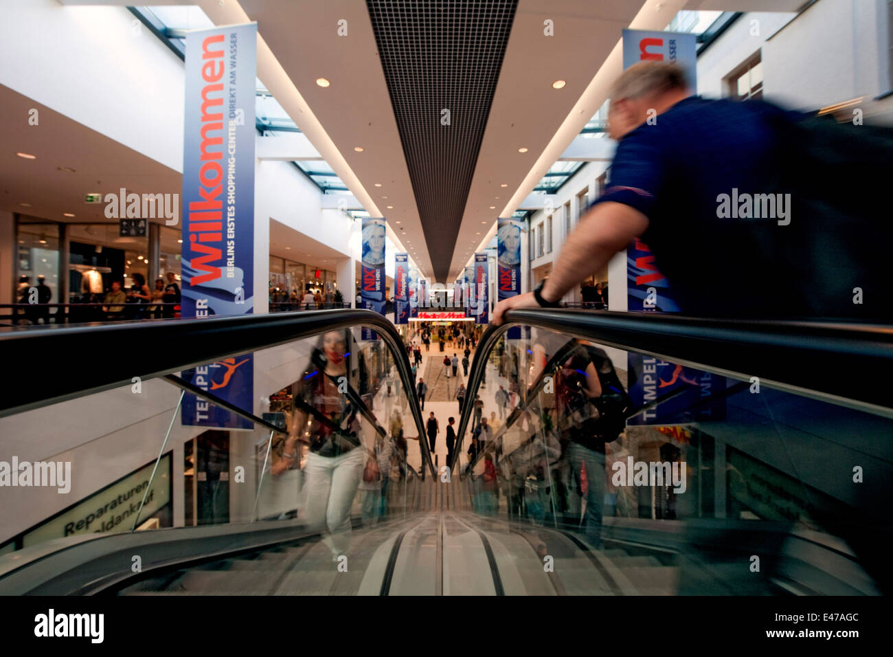 Shopping Center Tempelhof Harbour Stock Photo Alamy